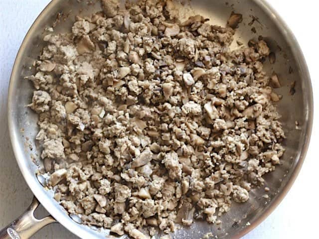 Champignons et porc cuits à la poêle