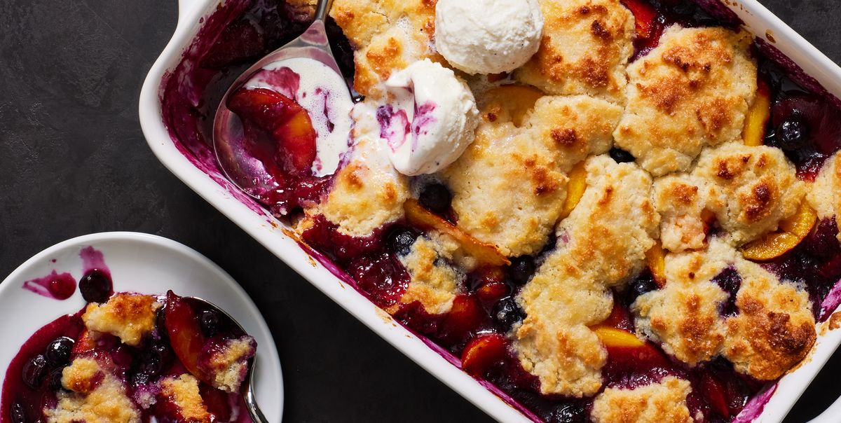 Meilleure recette de cordonnier aux pêches et aux bleuets