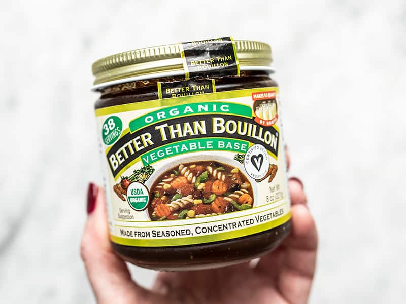 Un pot de Better Than Bouillon aromatisé aux légumes