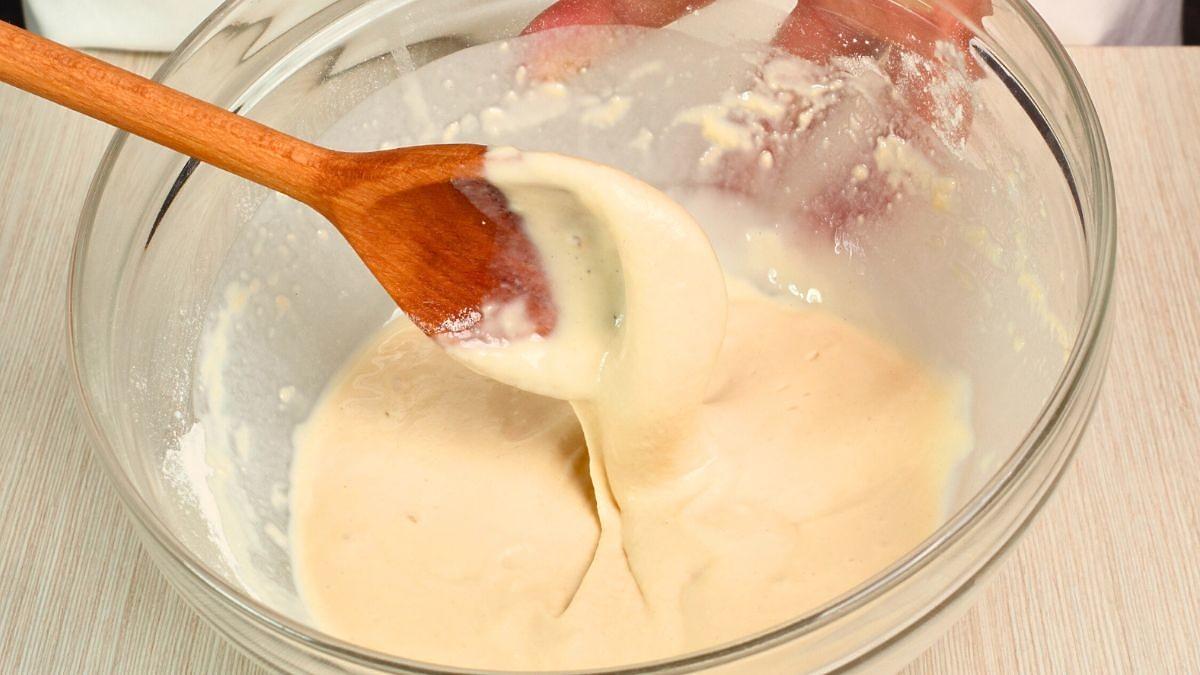 La méthode à la cuillère garantit des crêpes parfaites.  Plongez simplement et la réponse est claire