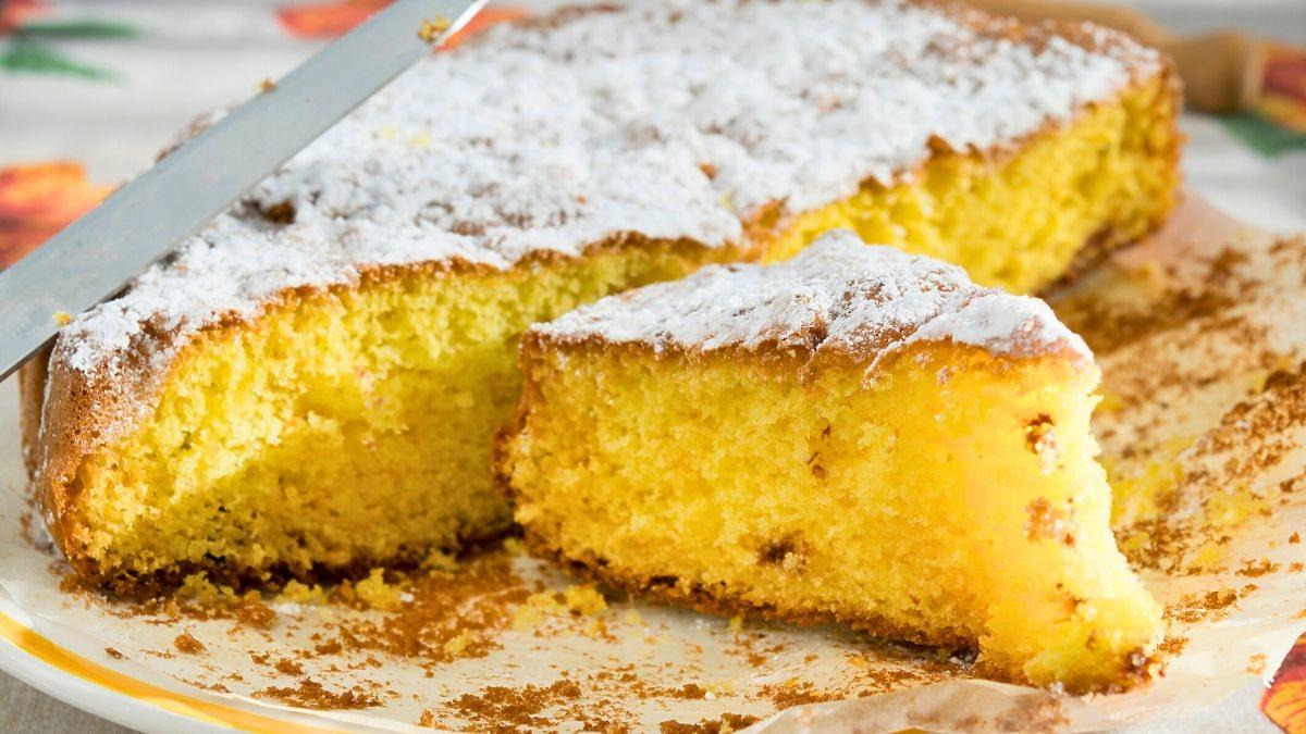 Le « gâteau de 4 cuillères à soupe » est la pâtisserie la plus simple au monde.  Pas de mesure d'ingrédients ni de miracles avec un bol
