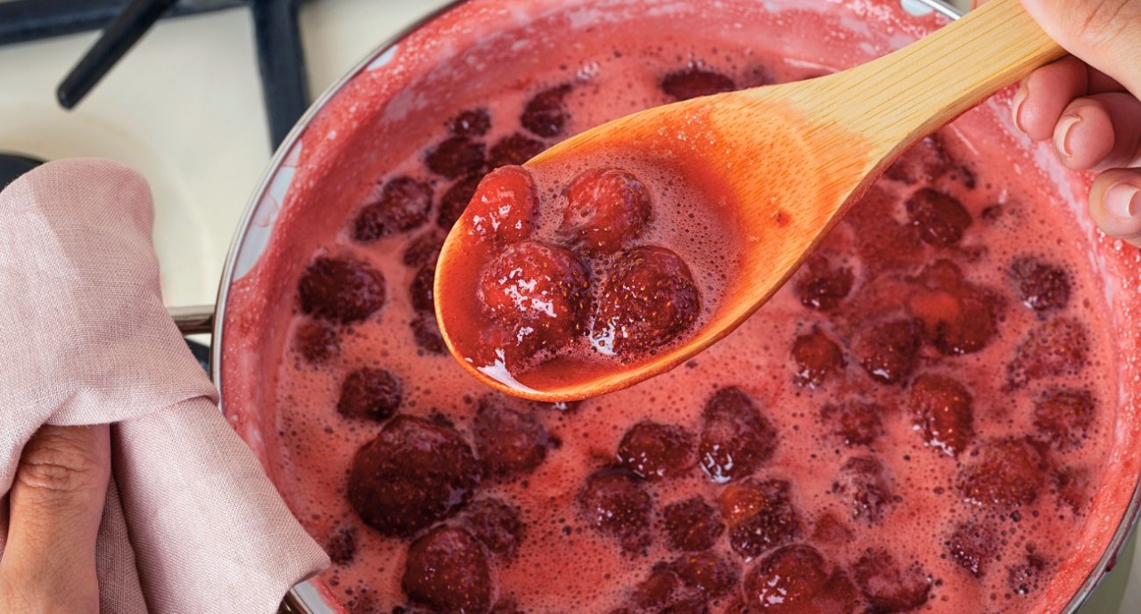 Confiture de fraises 20 minutes.  C'est possible grâce à 1 ingrédient