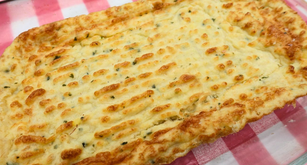 Je fais du pain léger pour le petit-déjeuner avec 1 tasse de fromage.  Sans farine ni levure
