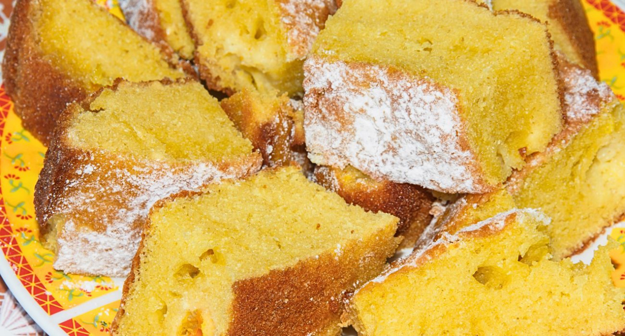 Quand j'ai envie de sucré, je fais un gâteau avec du lait.  Flexible comme une éponge, parfaite pour le café