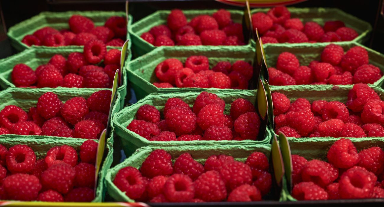 Sur Internet, tout le monde s'envoie des photos des prix du stand.  Ce n'est pas du tout une question de prix