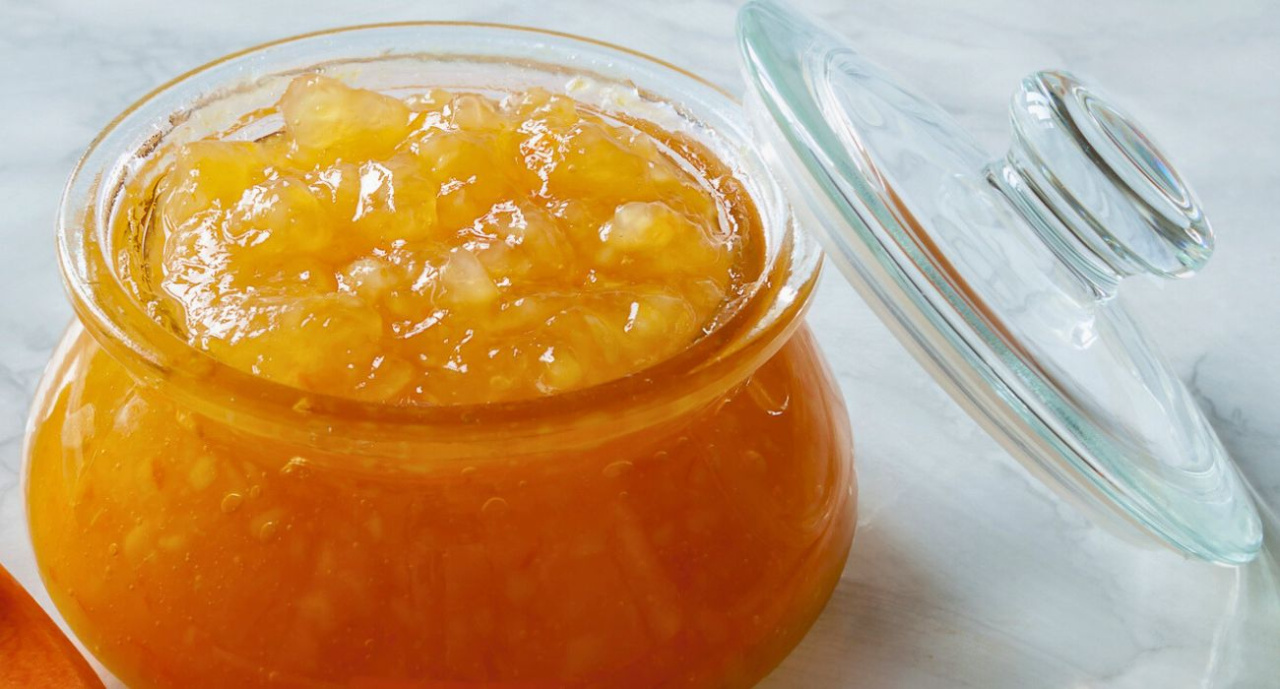 J'ai plusieurs pots de confiture de cette recette pour 3 PLN. Pas cher, délicieux et plein de vitamines
