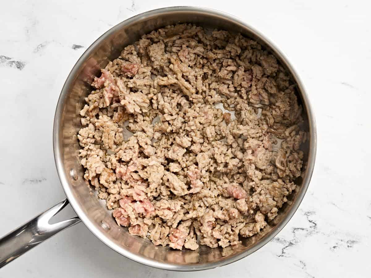 Saucisse italienne hachée cuite. 