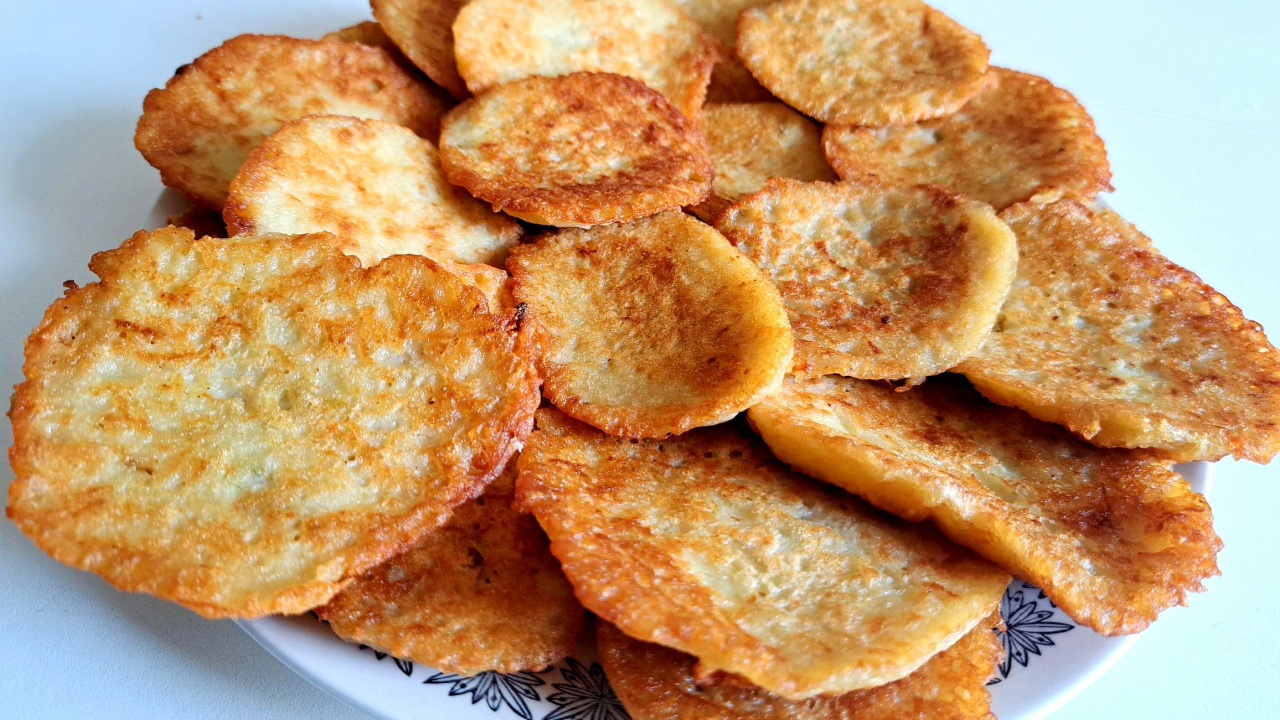 Les Plyndzes mangent en Grande Pologne de deux manières. Mais ils n'ajoutent jamais 1 ingrédient