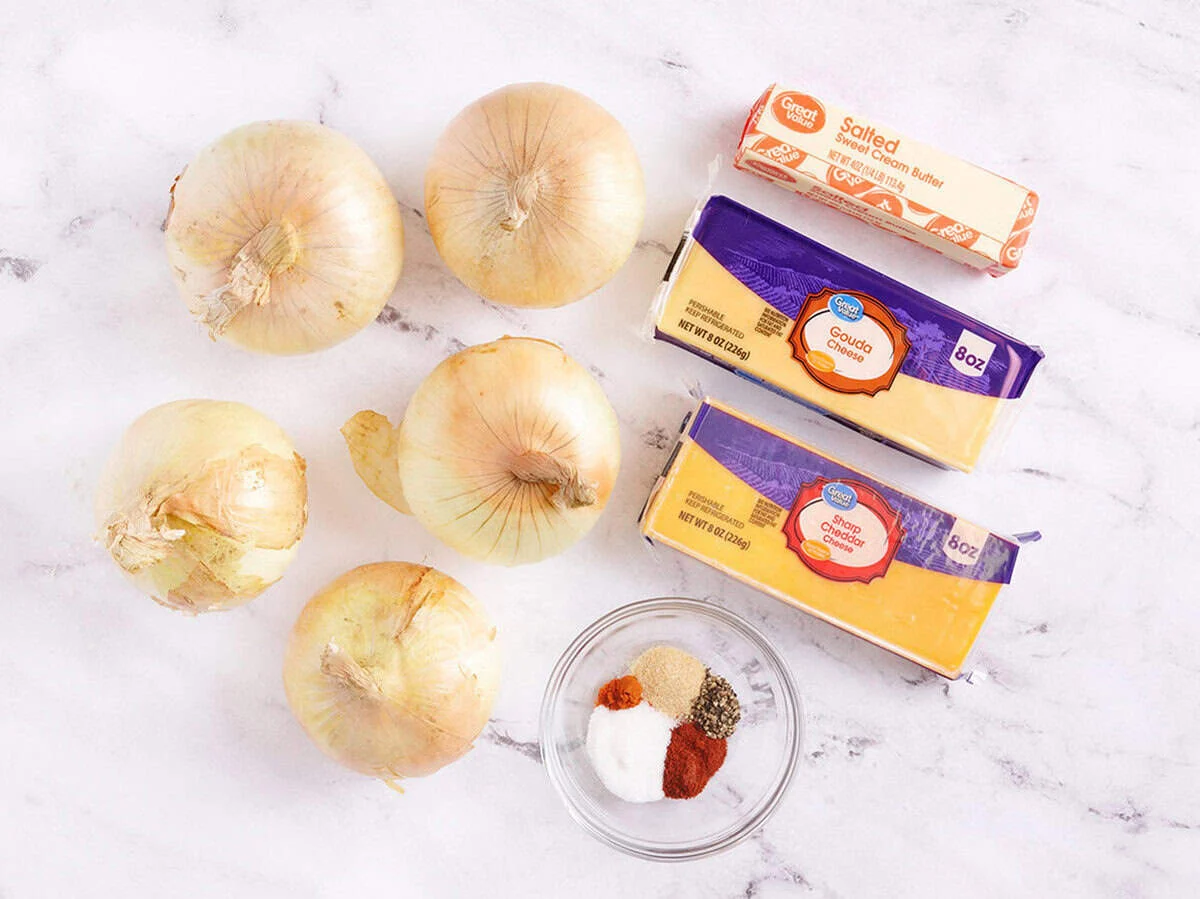 Les ingrédients pour faire des oignons du Tennessee.