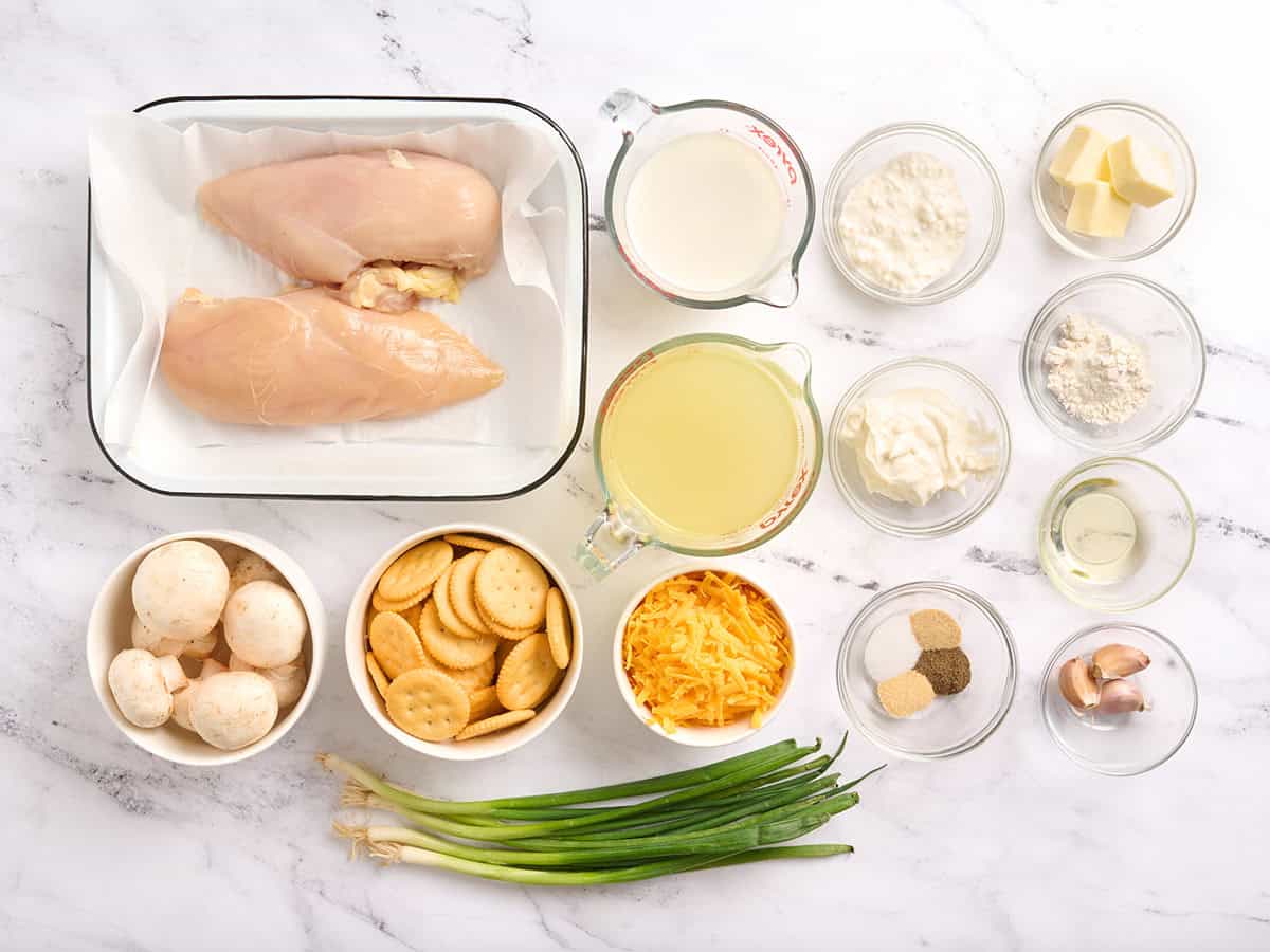 Les ingrédients d'une cocotte de poulet d'un million de dollars.