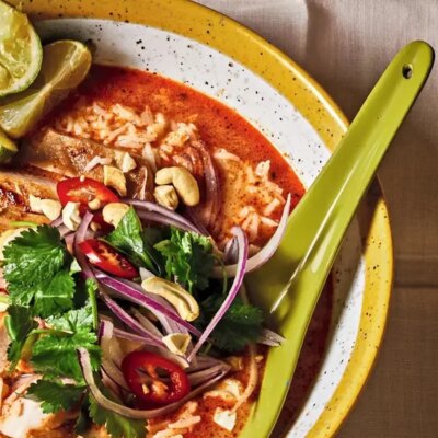 Bouillon de poulet thaï et riz d'Emma Petersen