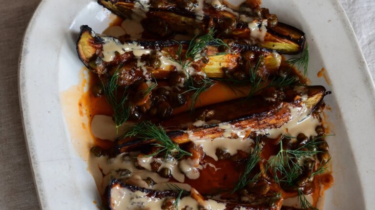Aubergines de Yotam Ottolenghi aux câpres et aneth