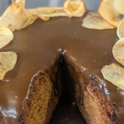 Le gâteau aux pommes et au caramel d'Eunice Power