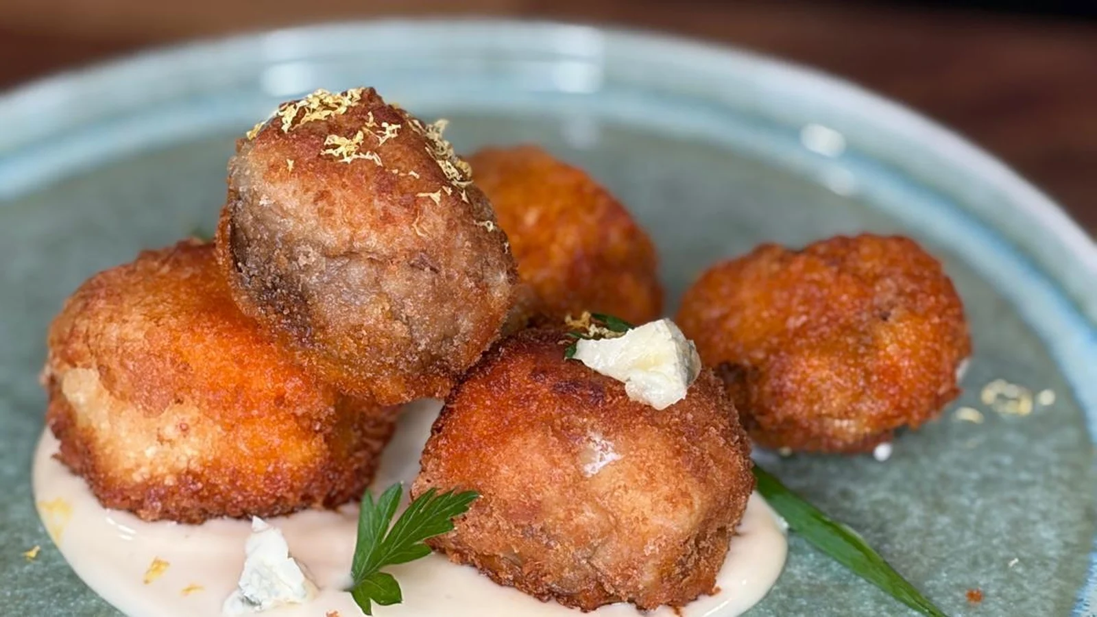 Champignons parmesan de Kevin Aherne avec n'duja et beurre à l'ail rôti : Aujourd'hui