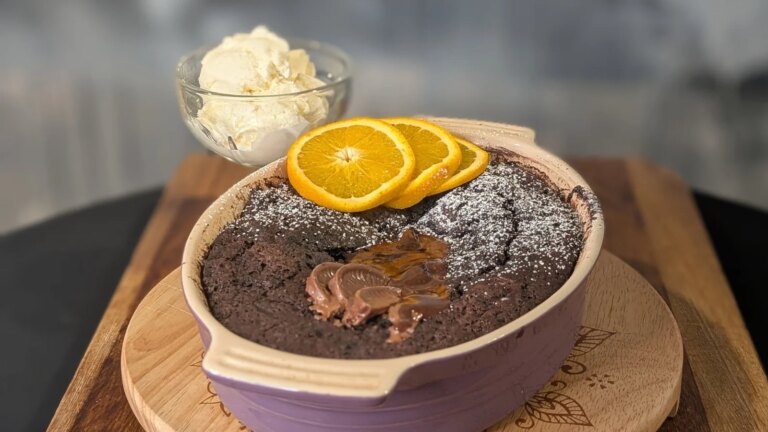 Le pouding au gâteau Jaffa oozy d'Aisling Larkin : aujourd'hui