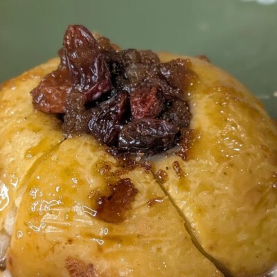 Pommes au four d'Eunice avec crème anglaise maison