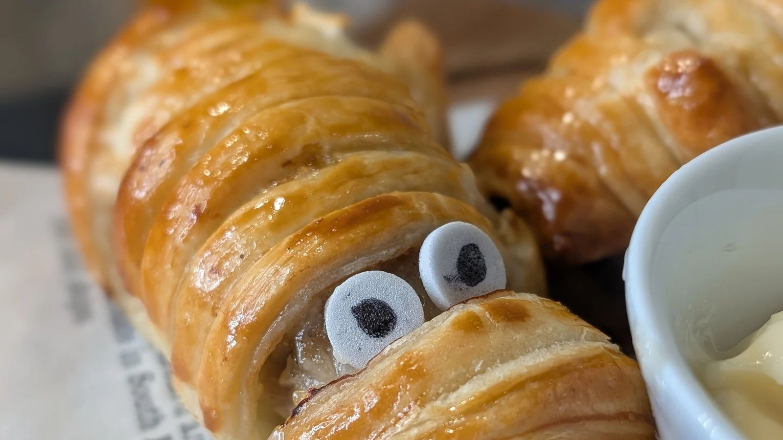 Les momies de rouleaux de saucisses d'Halloween de Wade Murphy