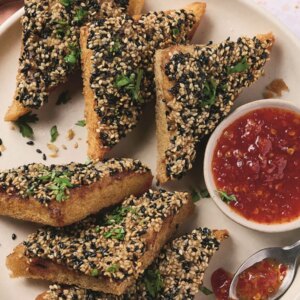 Le livre de recettes asiatiques d'Eva Pau : Toasts aux crevettes et au sésame