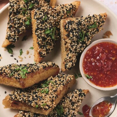 Le livre de recettes asiatiques d'Eva Pau : Toasts aux crevettes et au sésame