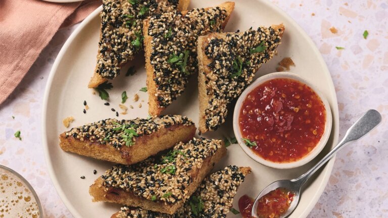 Le livre de recettes asiatiques d'Eva Pau : Toasts aux crevettes et au sésame